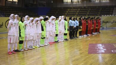 پیروزی تیم (الف) بانوان فوتسال مقابل تیم (ب) ایران