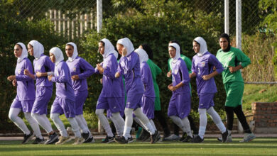 شعار کافی نیست