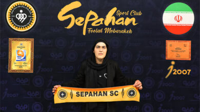 زهره کودایی با سپاهان تمدید کرد