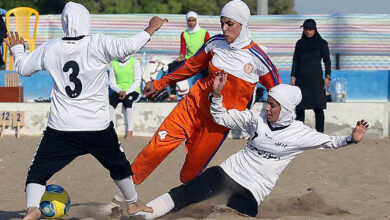 شهرداری بندرعباس پیروز دربی فوتبال ساحلی بانوان