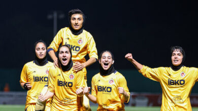 تاریخسازی دختران ايران در سرزمین ناشناخته