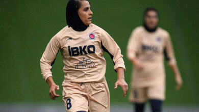 من هوادار استقلال هستم