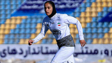 ملیکا متولی خالق گلهای سه امتیازی