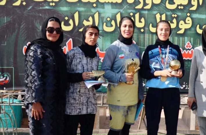 سخناخ قهرمان اولین دوره مسابقات مینیفوتبال زنان