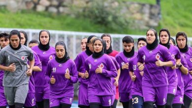 دورخیز بلند خاتون برای قدرت‌نمایی