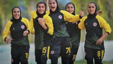 خاتون با رویای شیرین در راه آسیا