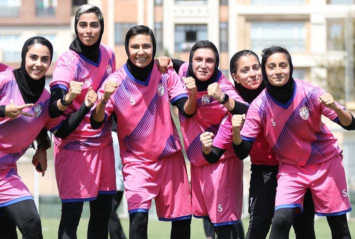 اردلان با ایستا علیه طلسم قهرماننشدن