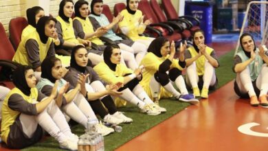 ​​​​​​​یک نفر فدراسیون را بیدار کند!