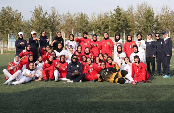 مهینی 23 بازیکن را به اردو دعوت کرد