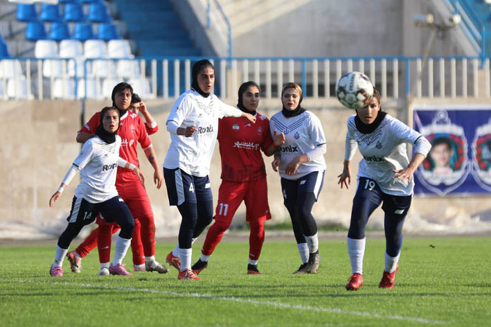 هفته ششم لیگ برتر فوتبال زنان | شکست پرسپولیس، برد خاتون و ایستا