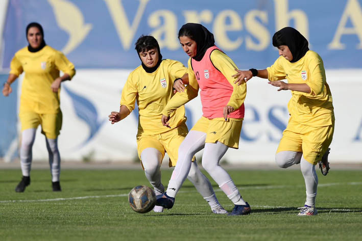 جعفری 20 بازیکن را به اردوی تیم ملی دعوت کرد