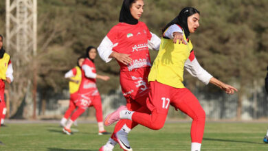 پیگیری تمرین زنان پرسپولیس در زمین شماره دو ورزشگاه آزادی