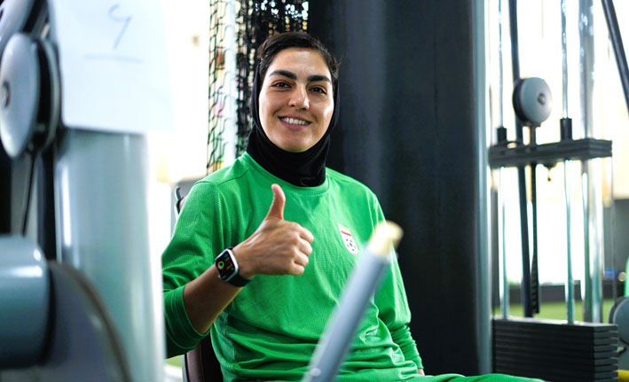 من یک بازیکن حرفه‌ای هستم