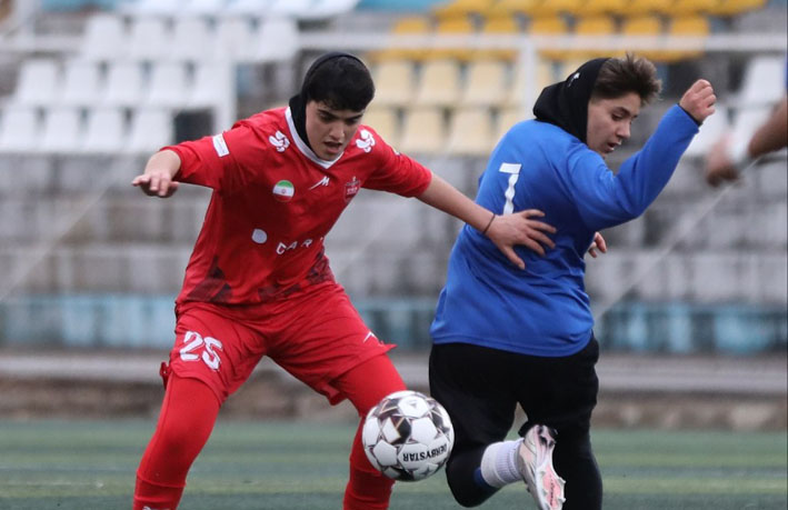 پرسپولیس و ایستا علیه غول‌های کویر