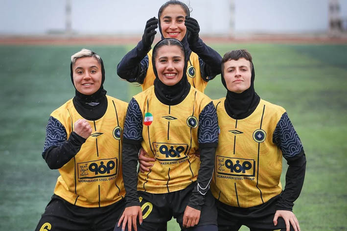 هفته سيزدهم لیگ برتر فوتبال زنان | توقف پرسپولیس در روز پیروزی گل‌گهر و خاتون