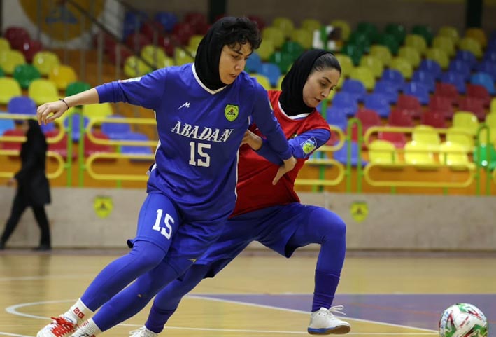 هفته سیزدهم لیگ برتر فوتسال زنان | پیروزی استقلال و پالایش نفت آبادان