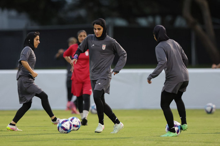 جام ملت‌های آسیا |نخستین تمرین تیم ملی فوتبال زنان در هوای بارانی